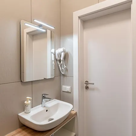 Dandelion Gertrudes Lejlighed