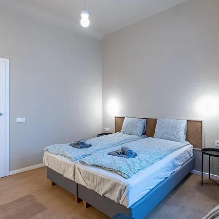 Apartamento Dandelion Gertrudes *